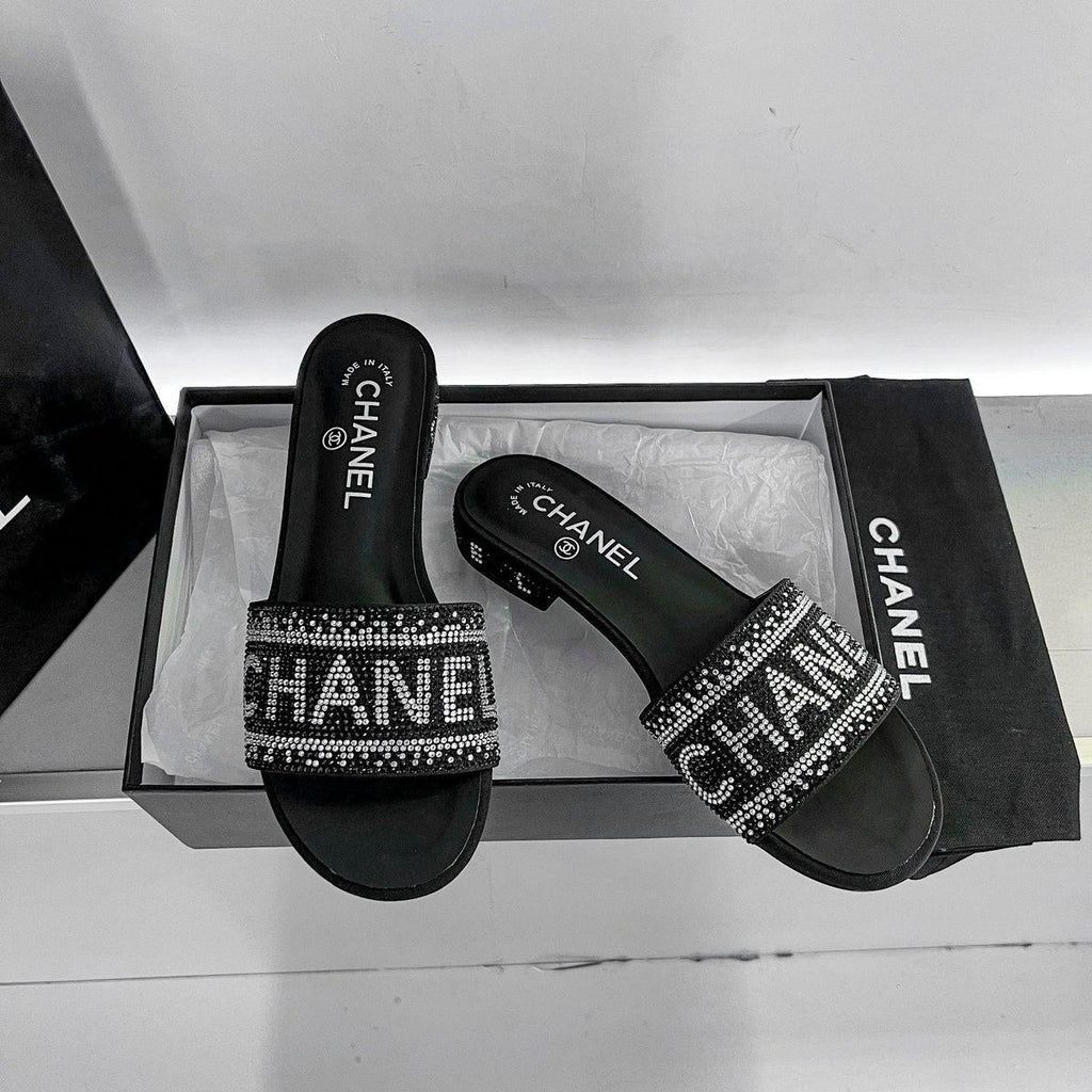 CHANEL FLAT